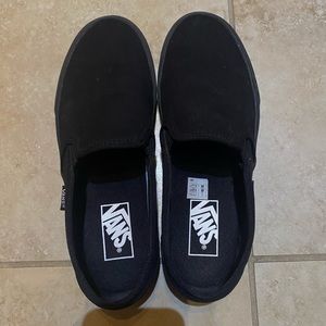 BLACK VANS